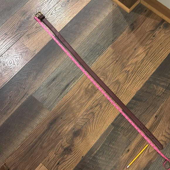 Vintage LL. Bean Classic Brown Leather Belt with Solid Brass Buckle Size 38 - Picture 8 of 11